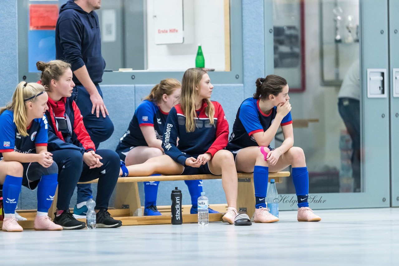 Bild 94 - F Loewinnen Hallen Cup